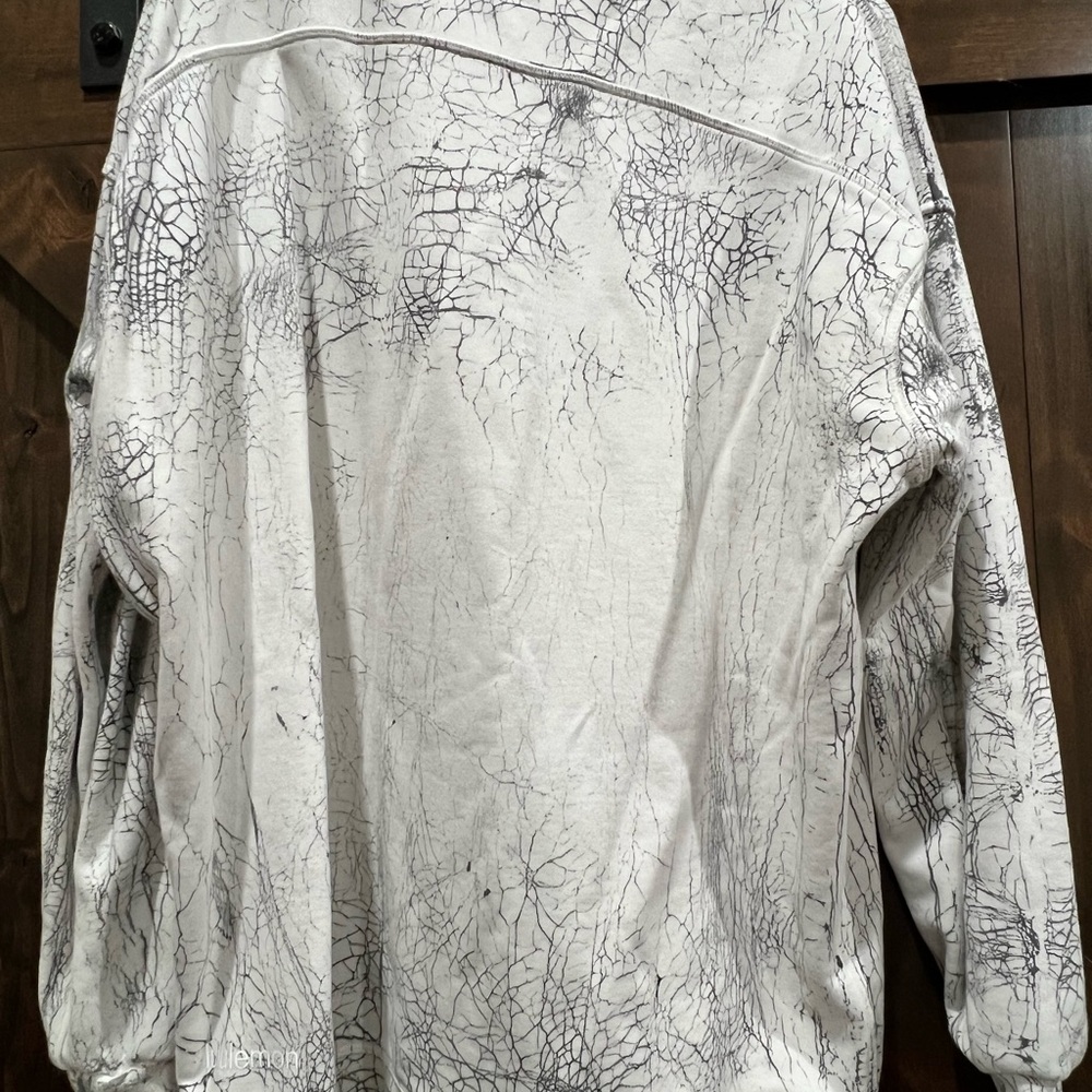 Lululemon perfectly oversized crew terry cloth sweatshirt NWOT - Picture 3 of 4